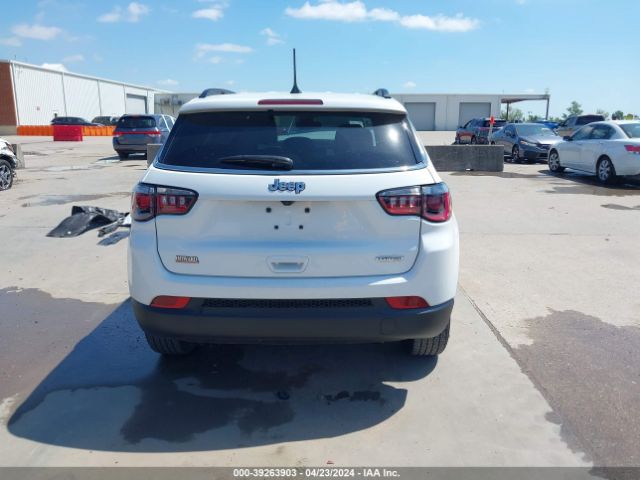 3C4NJCBB4NT197994 Jeep Compass Latitude Fwd