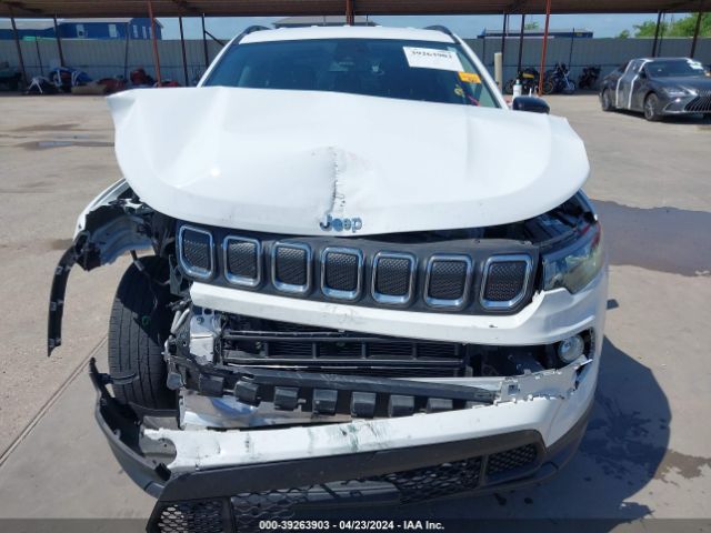3C4NJCBB4NT197994 Jeep Compass Latitude Fwd