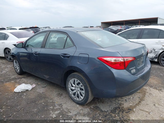 Toyota COROLLA LE 2018 2T1BURHE0JC969919 Image 3