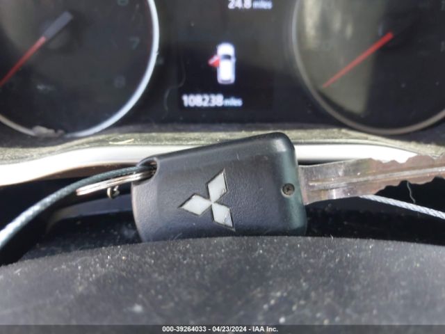 JA4AS3AA2KZ038037 Mitsubishi Eclipse Cross Es