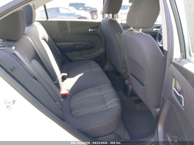 Chevrolet Sonic Lt Auto 2015 1G1JC5SG8F4172161 Image 8