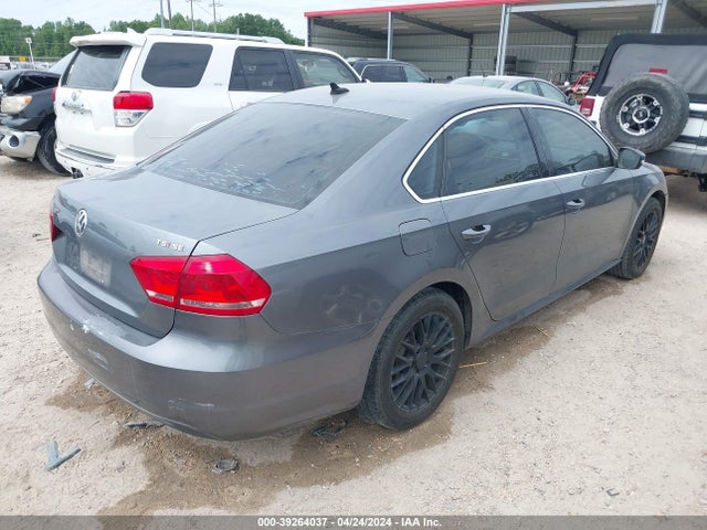 1VWBS7A37EC040437 Volkswagen Passat 1.8t Se