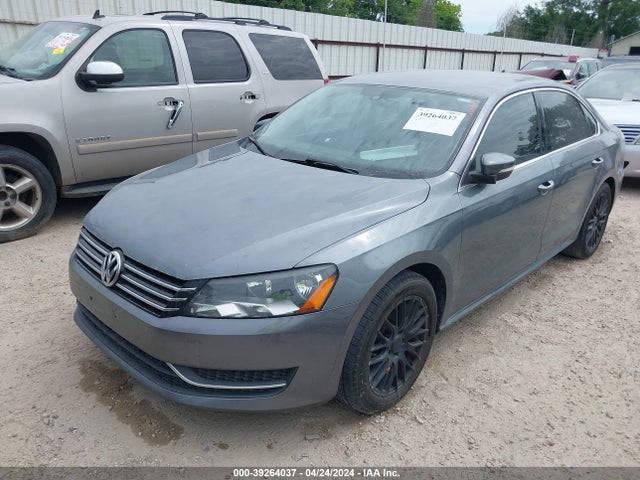 1VWBS7A37EC040437 Volkswagen Passat 1.8t Se