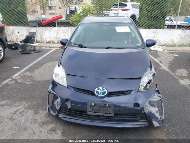 Toyota Prius Three 2014 JTDKN3DU1E0370552 Image 12