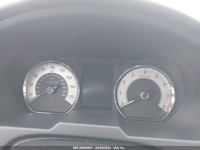 2011 JAGUAR XF SAJWA0FBXBLR87869 Photo 6