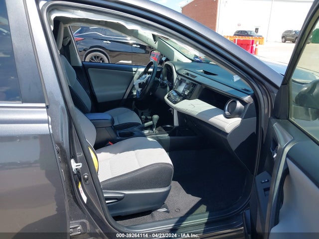Toyota Rav4 Xle 2018 JTMWFREV4JJ741782 Image 5