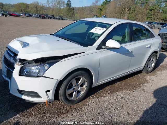 Chevrolet Cruze 1lt Auto 2014 1G1PC5SB2E7389345 Image 2