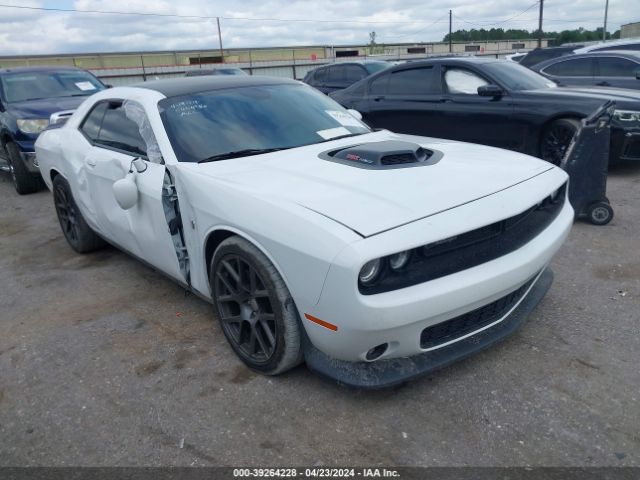 2C3CDZFJXGH263676 Dodge Challenger 392 Hemi Scat Pack Shaker