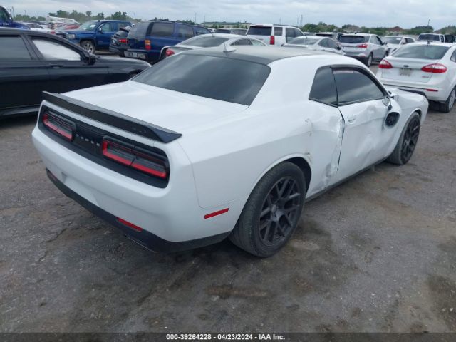 2C3CDZFJXGH263676 Dodge Challenger 392 Hemi Scat Pack Shaker