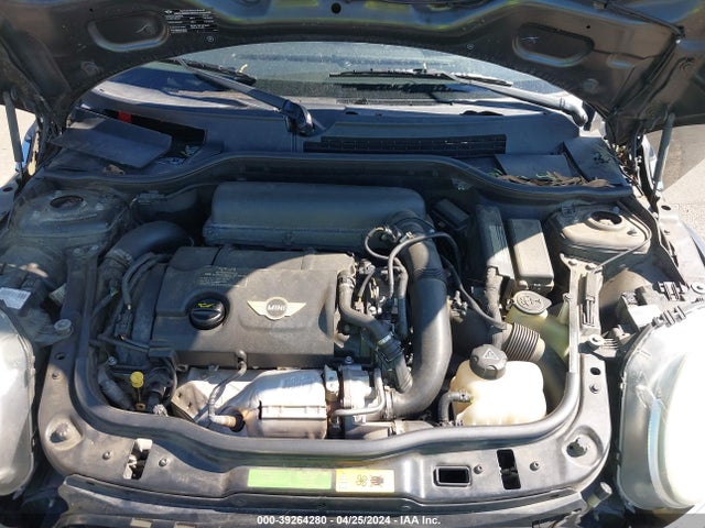 2011 MINI COOPER S WMWSV3C58BTY20795 Photo 9