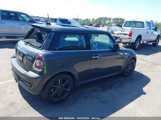 2011 MINI COOPER S WMWSV3C58BTY20795 Photo 3