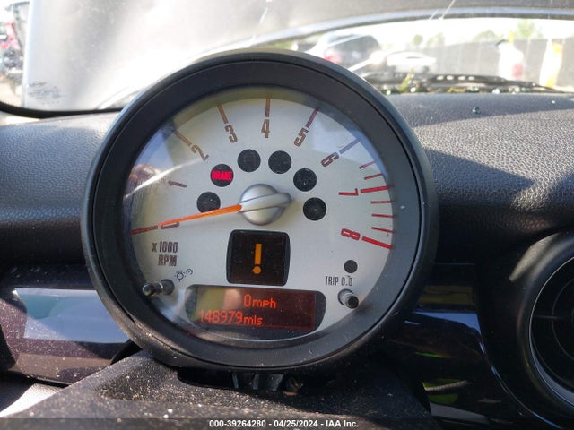 2011 MINI COOPER S WMWSV3C58BTY20795 Photo 6