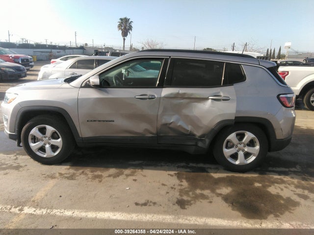 3C4NJCBB6KT743786 Jeep Compass Latitude Fwd