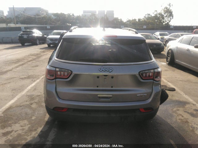 3C4NJCBB6KT743786 Jeep Compass Latitude Fwd