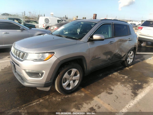 3C4NJCBB6KT743786 Jeep Compass Latitude Fwd