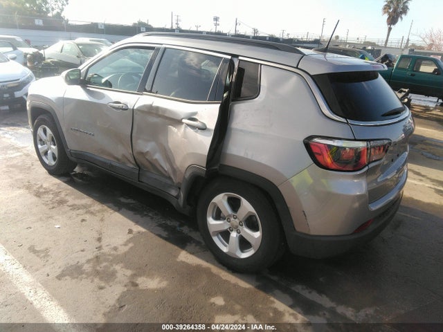 3C4NJCBB6KT743786 Jeep Compass Latitude Fwd