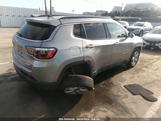 3C4NJCBB6KT743786 Jeep Compass Latitude Fwd