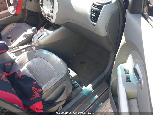 KIA Soul Ev + 2015 KNDJX3AE0F7002231 Image 5