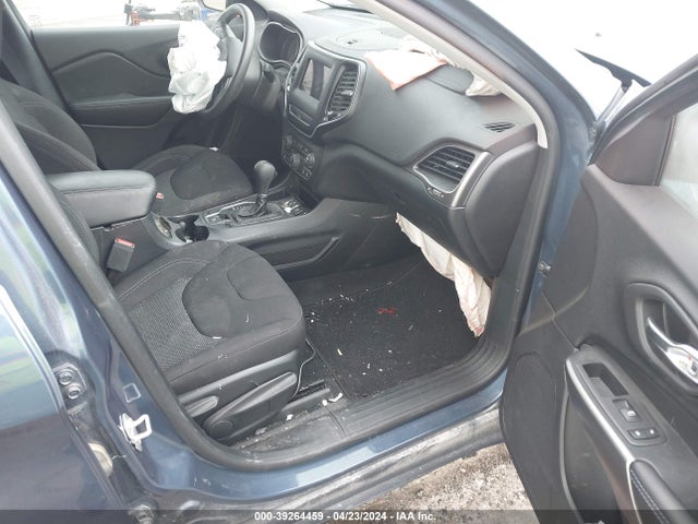 1C4PJLCB6LD519576 Jeep Cherokee Latitude Fwd