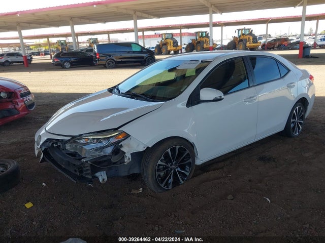 Toyota COROLLA SE 2018 2T1BURHEXJC011841 Image 2