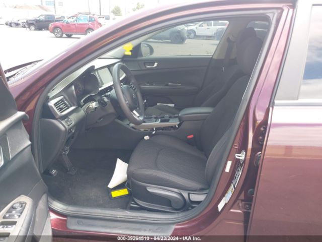 5XXGT4L38LG429411 KIA Optima Lx