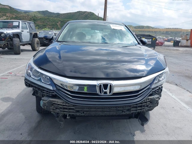 Honda ACCORD LX 2017 1HGCR2F38HA172736 Image 13