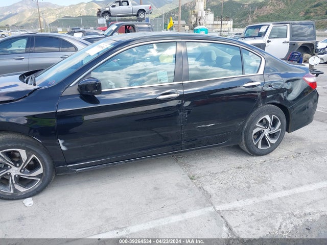 Honda ACCORD LX 2017 1HGCR2F38HA172736 Image 18