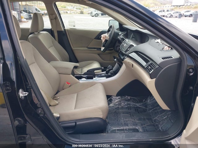 Honda ACCORD LX 2017 1HGCR2F38HA172736 Image 5