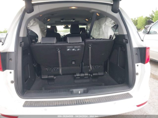 5FNRL6H98NB039951 Honda Odyssey Elite