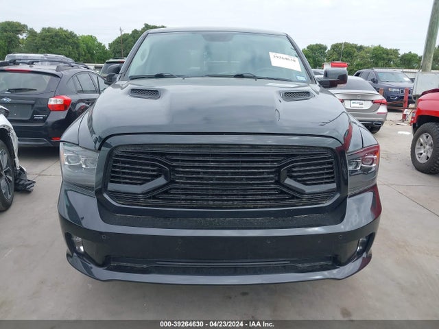 RAM 1500 Night  4x4 5'7 Box 2018 1C6RR7MT2JS114069 Image 13