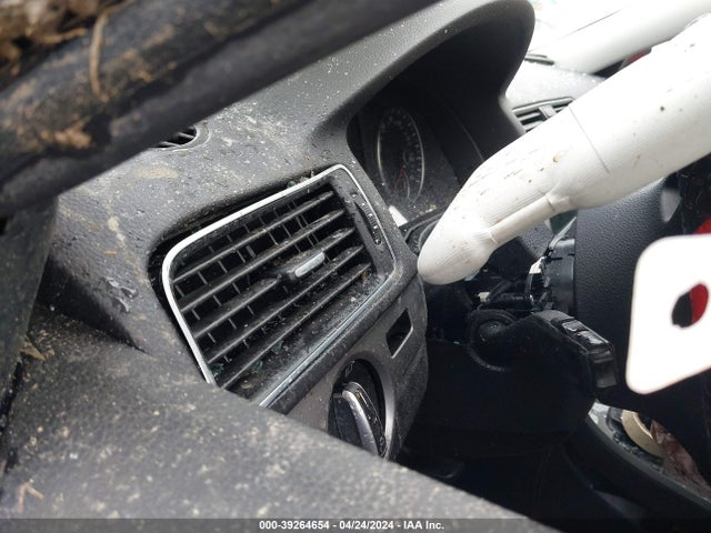 1VWAT7A32FC093816 Volkswagen Passat 1.8t Wolfsburg Edition
