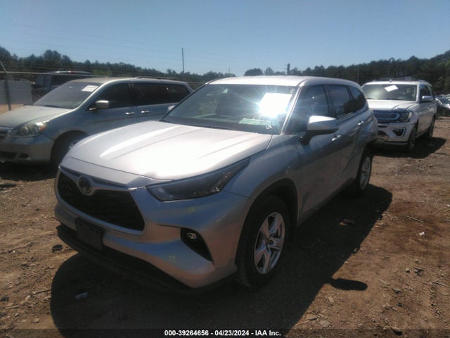 Toyota Highlander Le 2022 5TDBZRBH1NS255900 Image 2