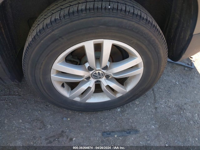 WVGBV7AX1GW611415 Volkswagen TIGUAN S