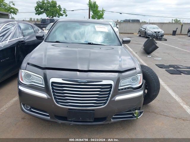 Chrysler 300 2014 2C3CCAAG4EH104309 Image 13
