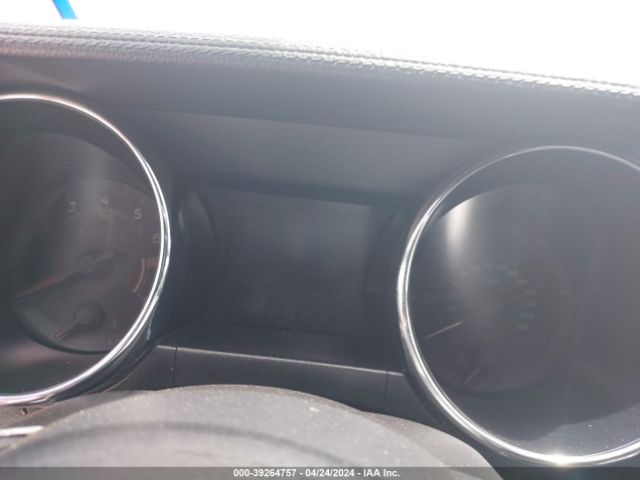 1FATP8EM7F5337611 Ford Mustang V6