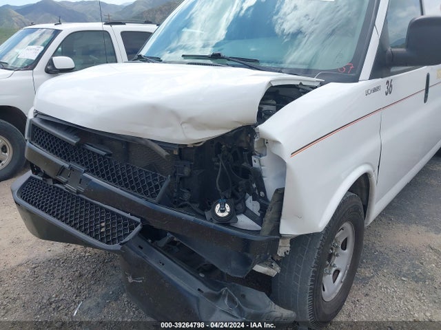Chevrolet Express 2500 Work Van 2019 1GCWGBFG6K1169877 Image 6