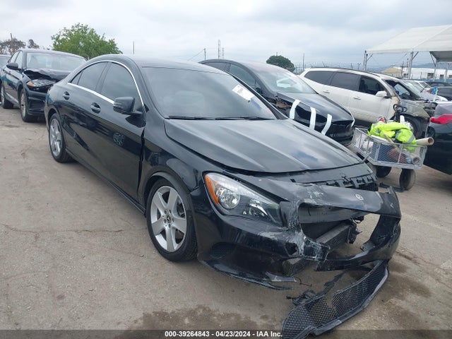 Mercedes-Benz CLA 250 2018 WDDSJ4EB0JN564863 Image 1