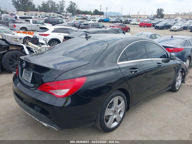 Mercedes-Benz CLA 250 2018 WDDSJ4EB0JN564863 Image 4