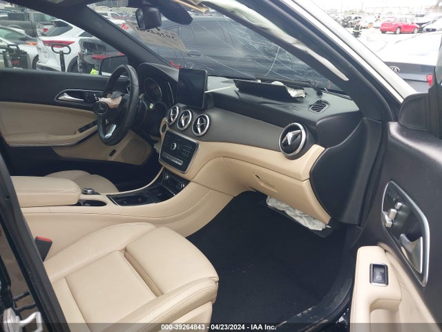 Mercedes-Benz CLA 250 2018 WDDSJ4EB0JN564863 Image 5