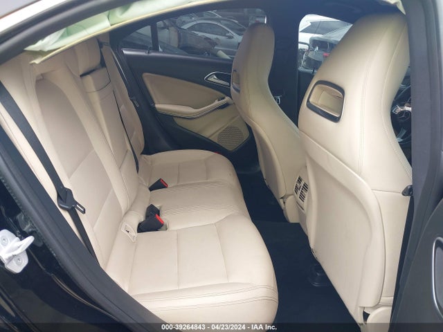 Mercedes-Benz CLA 250 2018 WDDSJ4EB0JN564863 Image 8
