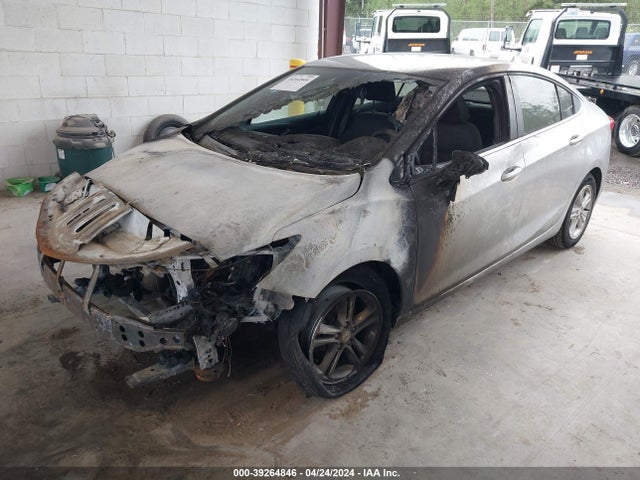 Chevrolet Cruze Lt Auto 2017 1G1BE5SM7H7113480 Image 2