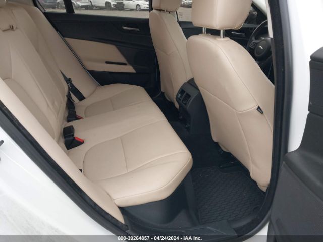 SAJAJ4FX9JCP21335 Jaguar Xe 25t Premium