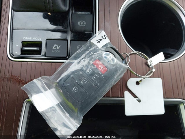 Toyota SIENNA LE 2022 5TDBRKEC3NS116133 Image 11