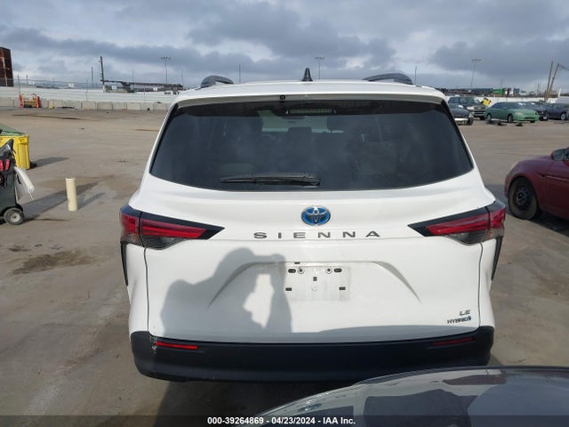 Toyota SIENNA LE 2022 5TDBRKEC3NS116133 Image 16