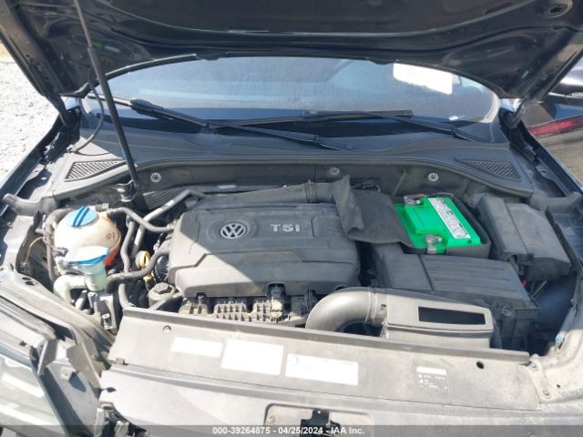 1VWBT7A33HC010661 Volkswagen Passat 1.8t Se