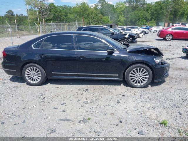 1VWBT7A33HC010661 Volkswagen Passat 1.8t Se