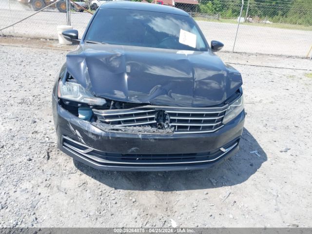 1VWBT7A33HC010661 Volkswagen Passat 1.8t Se