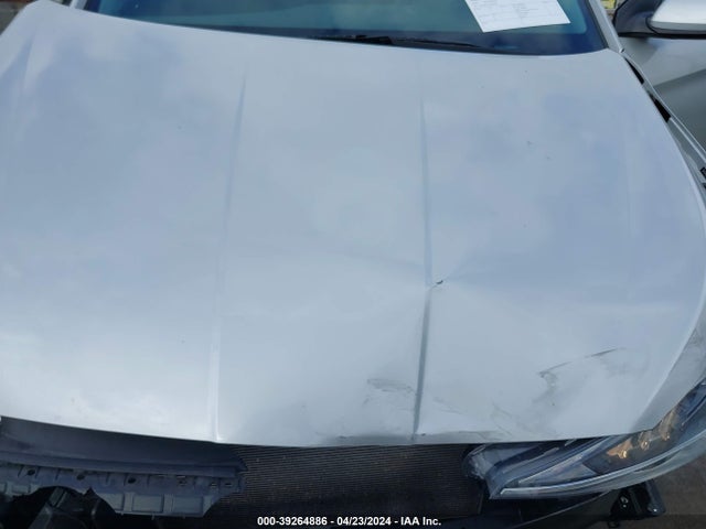 Hyundai ELANTRA SEL 2019 5NPD84LF2KH426182 Image 10