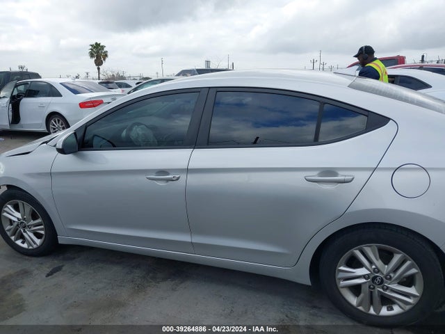 Hyundai ELANTRA SEL 2019 5NPD84LF2KH426182 Image 15