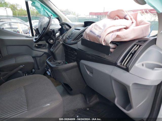 1FTYR1YM8HKA85403 Ford Transit-250